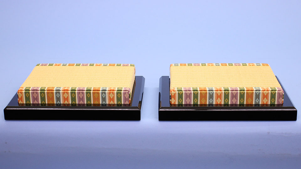 ひな人形 付属品道具 幅24㎝ 大三五 和紙美龍畳親王台 – 寿鳳人形の東芸