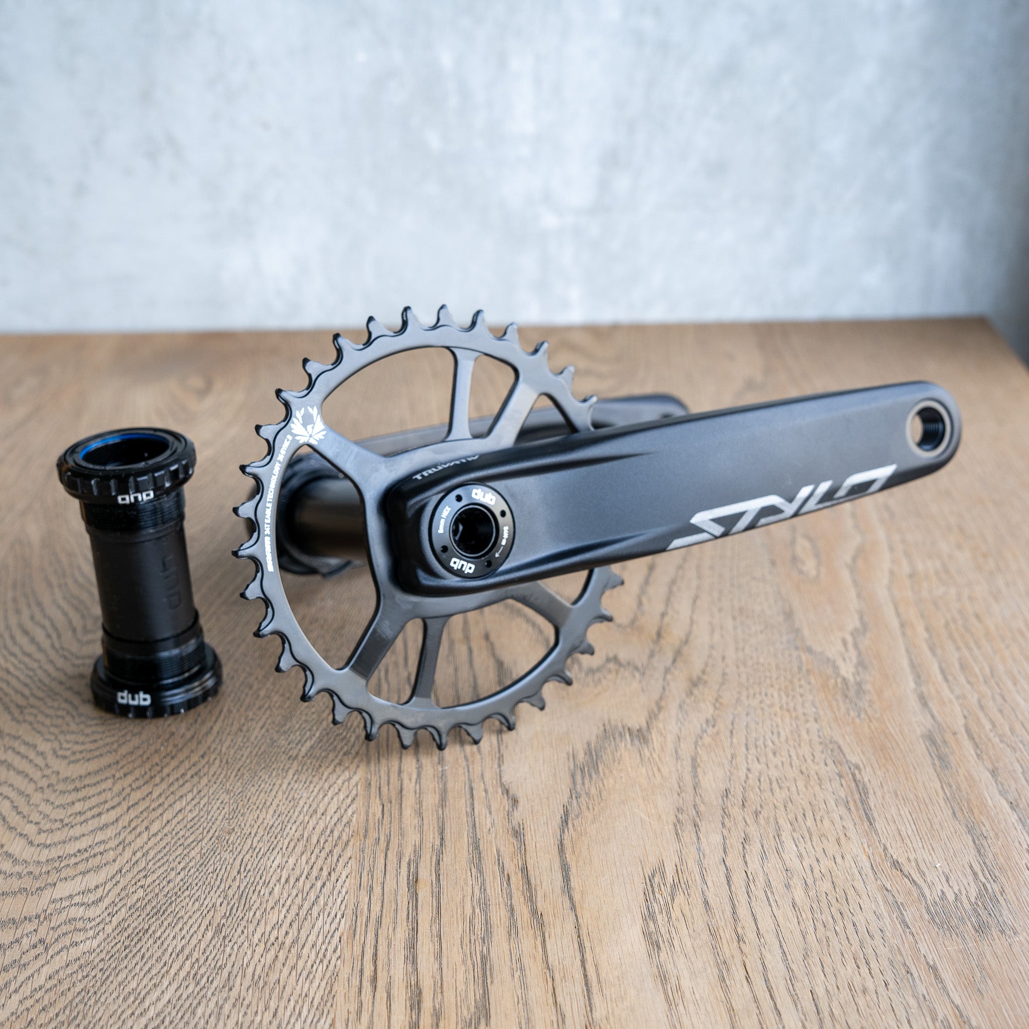 未使用品】TRUVATIV STYLO クランクセット 175mm 34T スラム – Grumpy