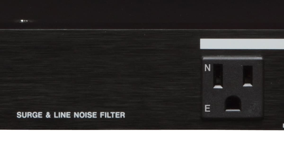 AV-P250 | パワーディストリビューター/コンディショナー | TASCAM (日本)