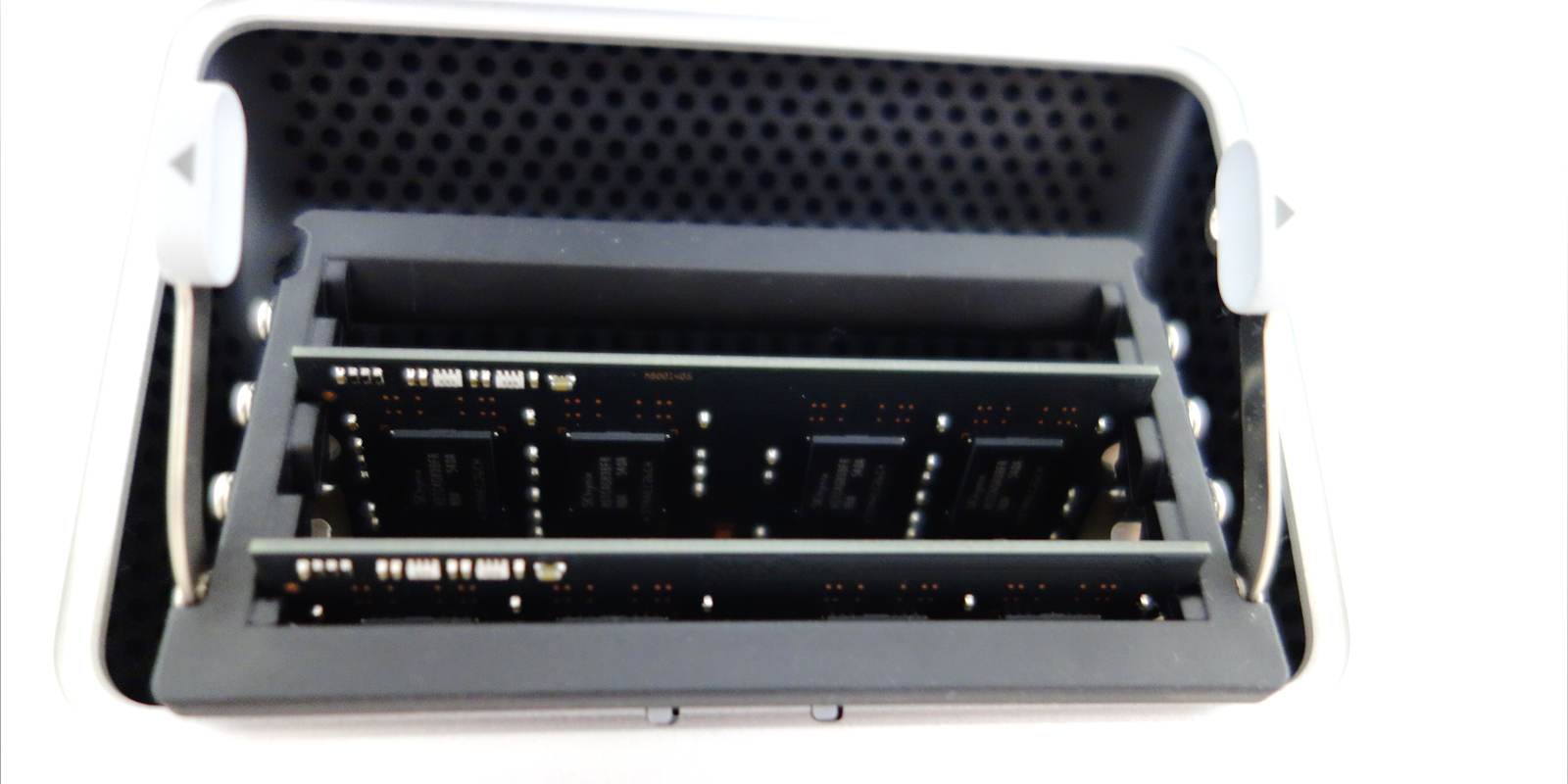 iMac Retina 5K(2015)のメモリ増設して24GBにした - MOL