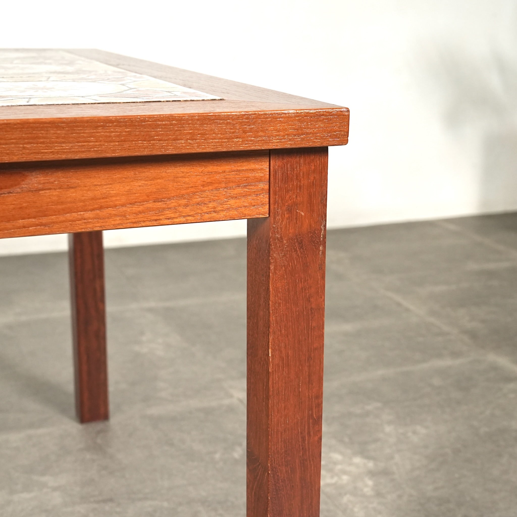 デンマークヴィンテージ タイルトップ ローテーブル – TIME HYPE