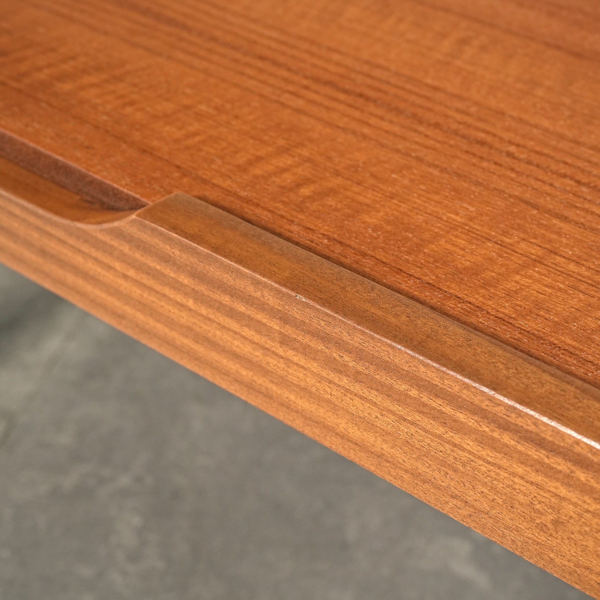 Myer】ヴィンテージ ローテーブル – TIME HYPE