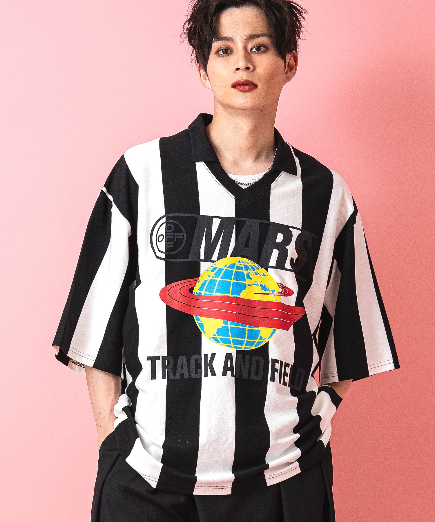 楽天市場】a.p.o.v. グラフィックストライプ柄サッカーシャツ / メンズ