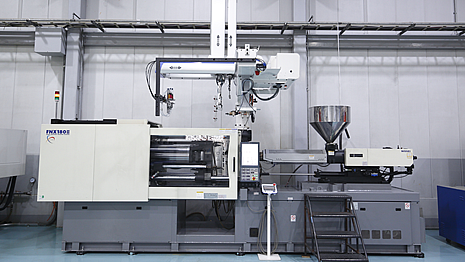 製造設備・製造環境｜精密射出成形|塚英(ツカエ)プラスチック工業