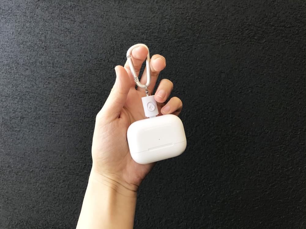 AirPods / AirPods Pro用 カラビナ付ホルダー