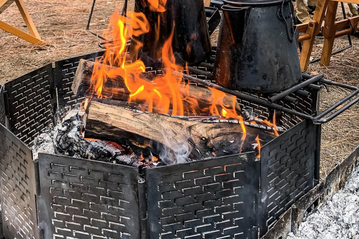 サンゾー工務店 抽選販売 | アウトドア・キャンプ用品の通販 UNBY