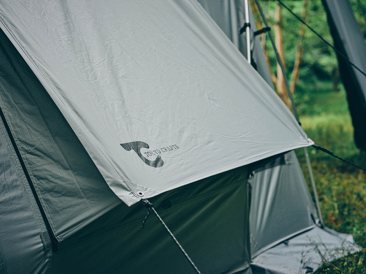 トウキョウクラフト初の2ルームテントは、こだわりのディテールを