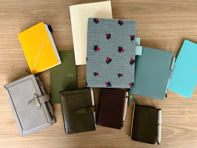 突撃！隣のほぼ日手帳】気分に応じて好きな手帳を - ほぼ日手帳