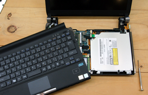 VAIO typeT（TT90） SSDについて考える（前編～分解～） | 店長の