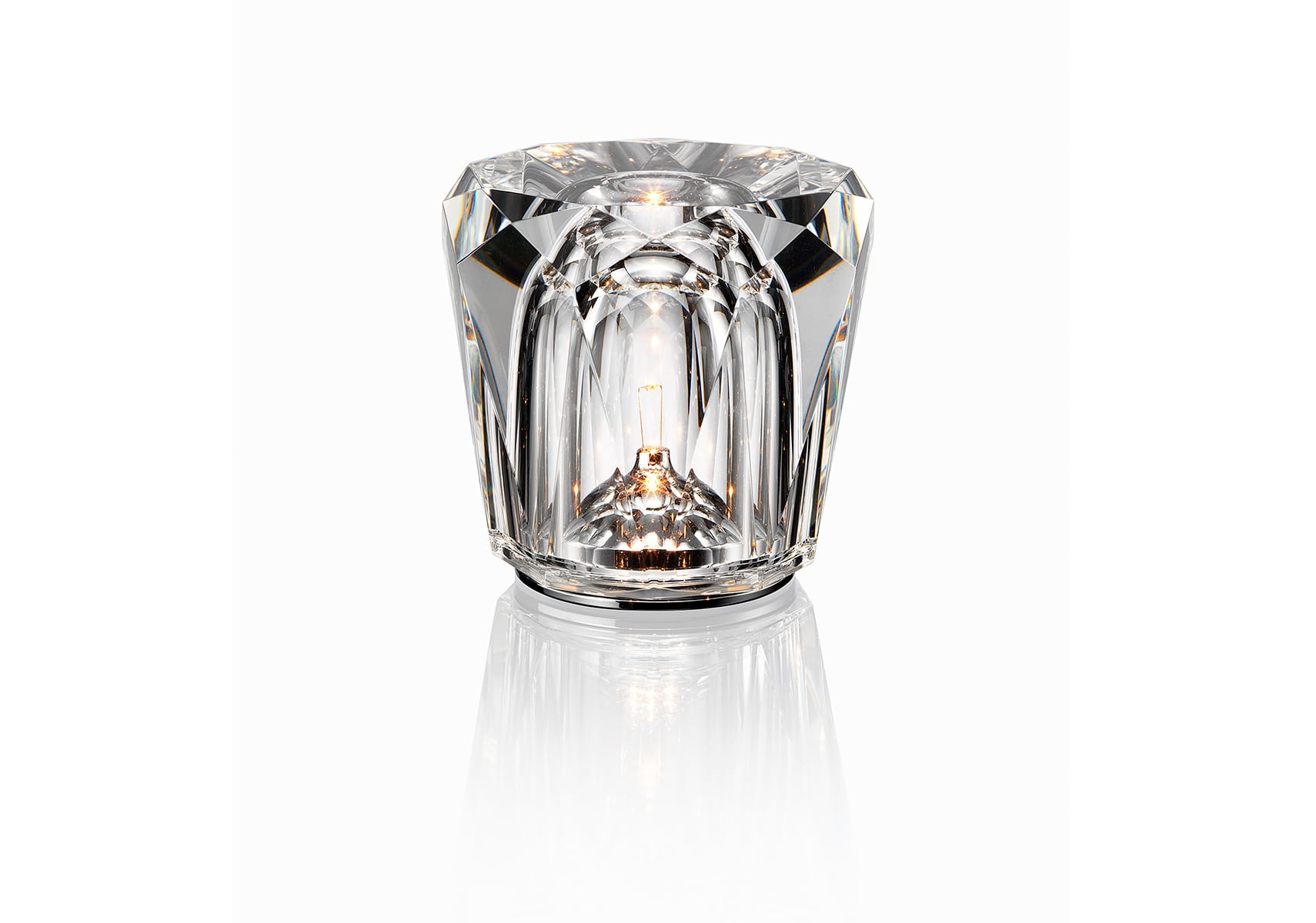 Ambientec - Xtal Acrux クリスタル コードレスランプ | カッシーナ