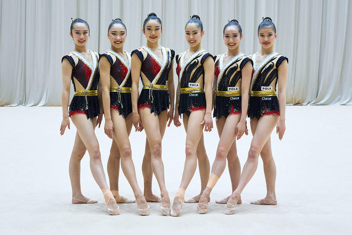 葛飾北斎の美しさと力強さを表現した衣装で世界大会へ挑む 2024年新