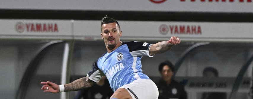 ⚽ジュビロ磐田の屈強レフティー ジョルディクルークス 高速クロス上げ