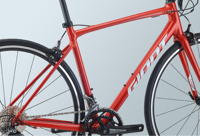 2021 GIANT Bicycles | CONTEND 2 (New 2022)