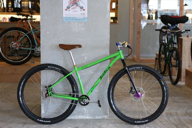 Salsa Cycles / EL MARIACHI