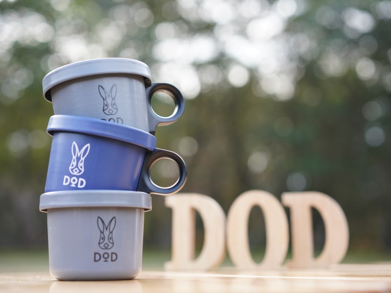 実はアウトドアにぴったり。 DODの放浪シリーズ担当者が語るホーローの