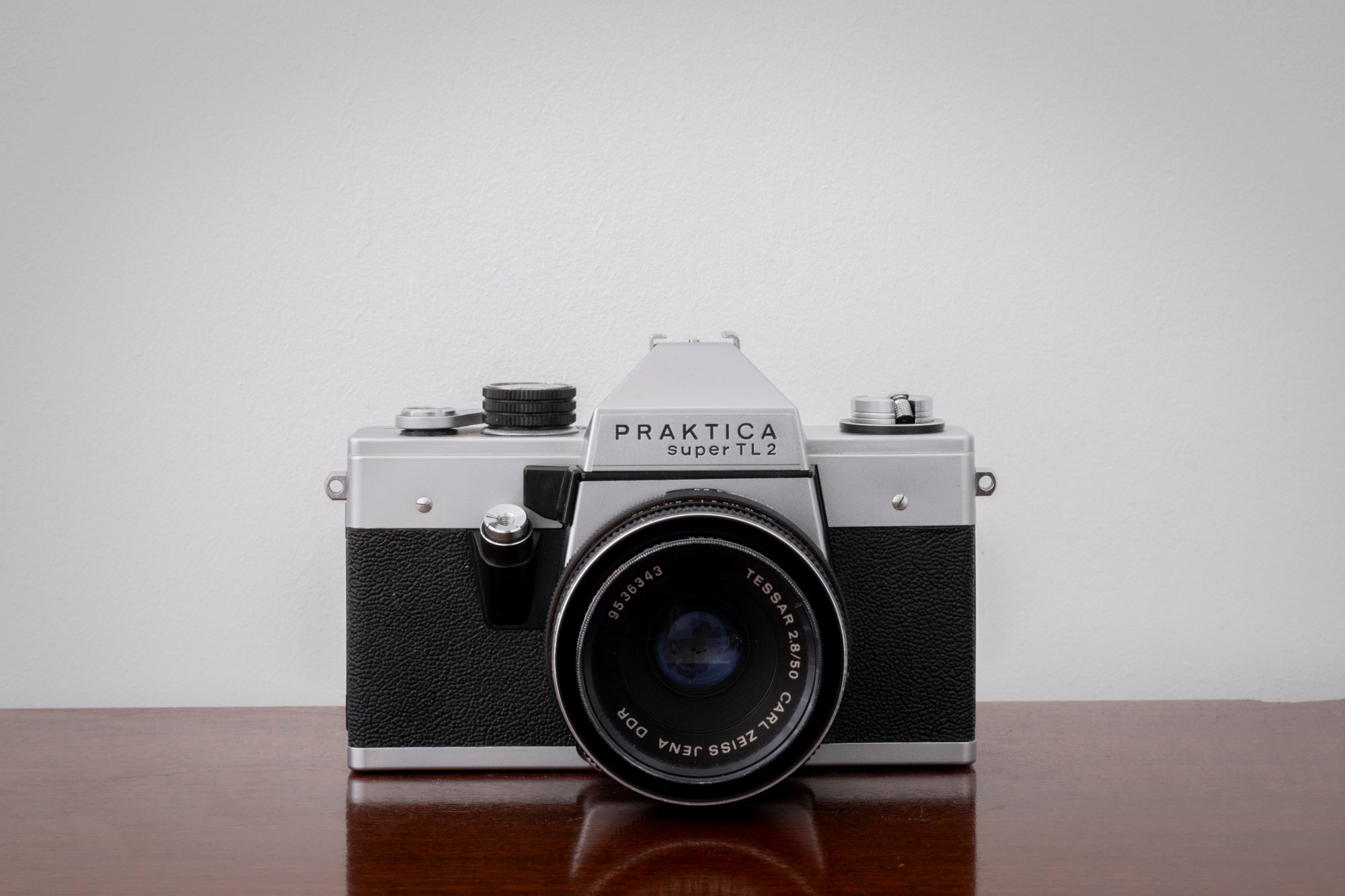 1975 Praktica Super TL2 35mm Film Camera Kit with Carl Zeiss