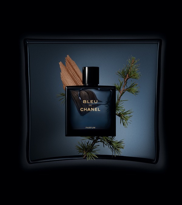 シャネルから香りの最高峰の“パルファム”「ブルー ドゥ シャネル