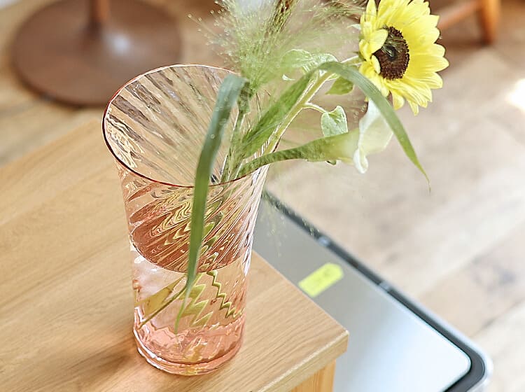 STILLEBEN フラワーベース Concave Vase Swirl 高さ28cm｜北欧