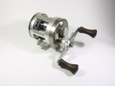 Abu モラムSX UltraMAG 1600C用 軽量浅溝スプール Avail Microcast