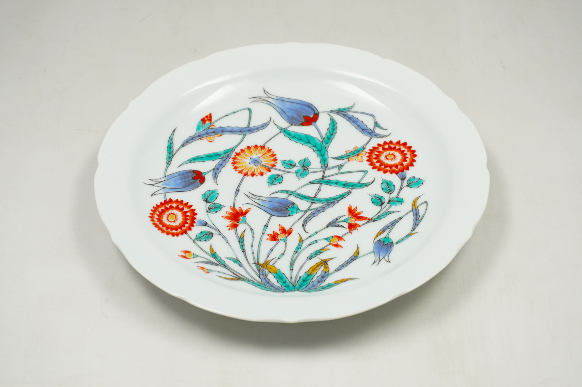 イズニク六寸輪花皿 - 有田焼 窯元伊兵衛