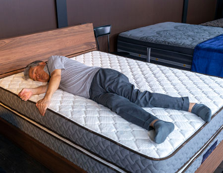 Serta（サータ）の最高級マットレスで眠る | 住賓館(じゅうひんかん) Style