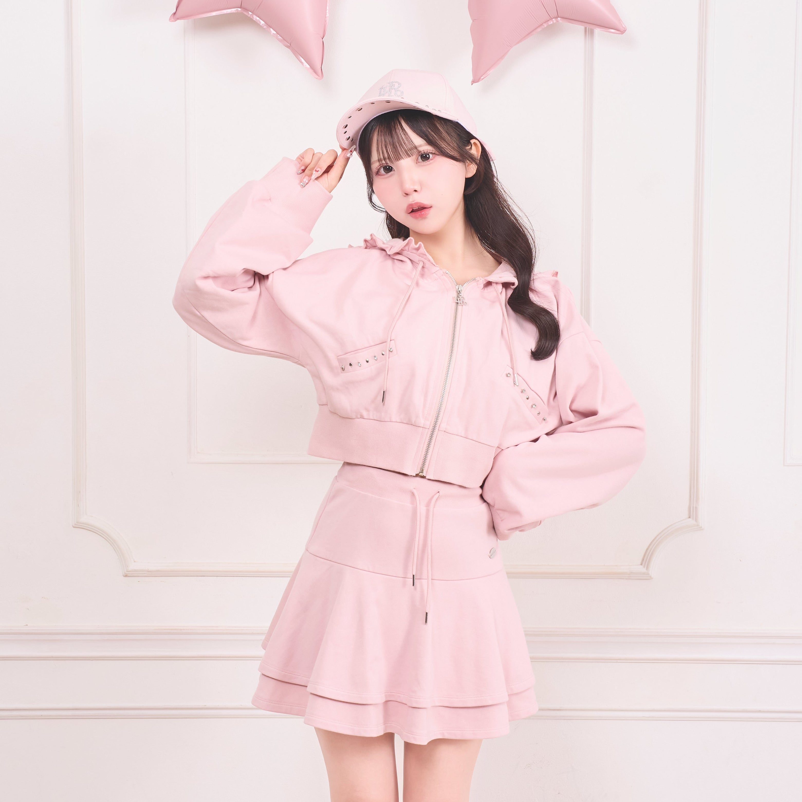 LAFARY closet》ロゴスタッズスウェットパーカー- LAFARY ONLINE