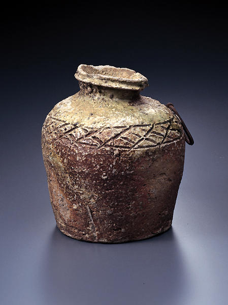 信楽桧垣文蹲壺 - MIHO MUSEUM