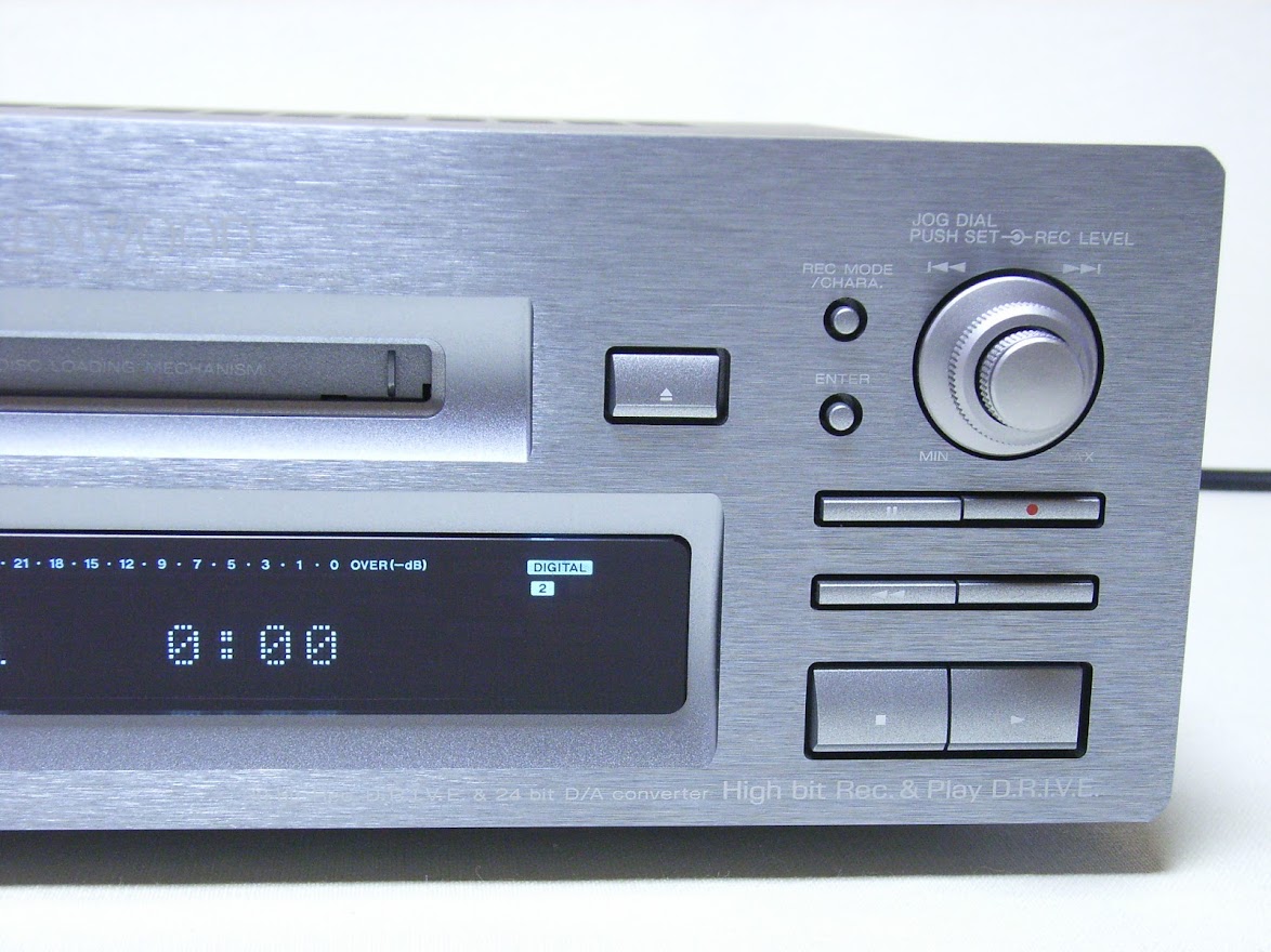 Kenwood DMF-7002S [MiniDisc Wiki]