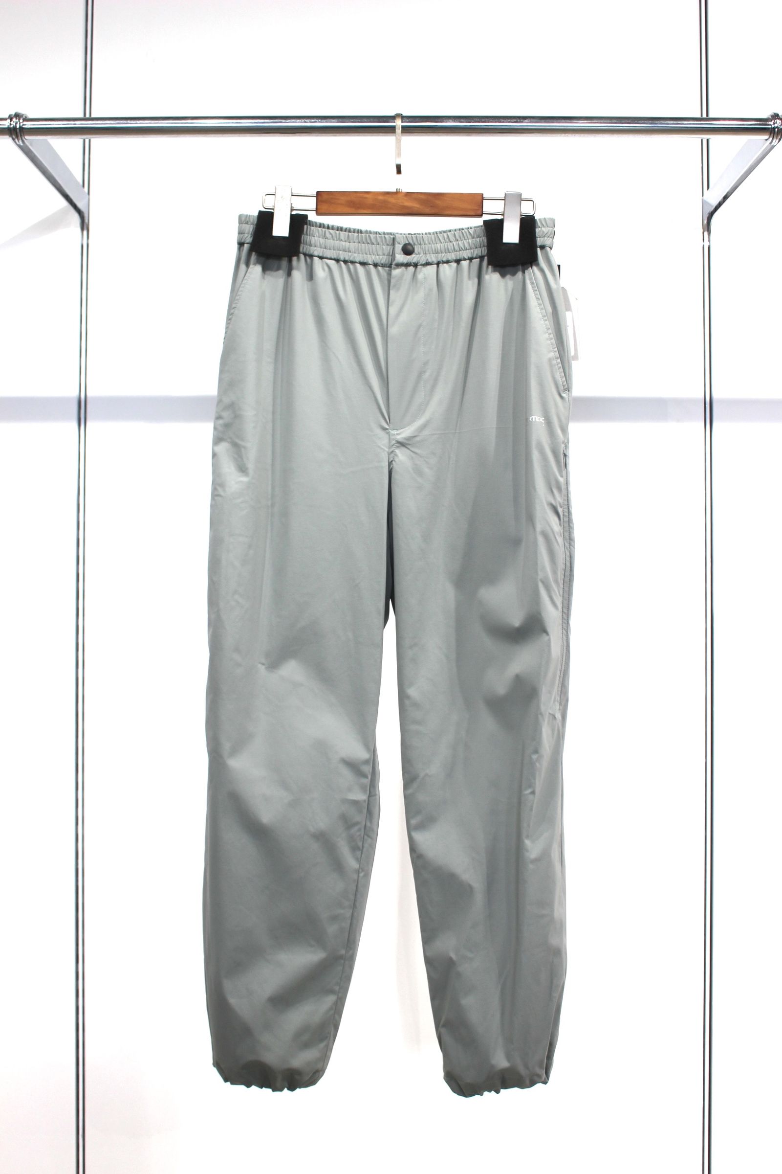 UNIVERSAL PRODUCTS - Pertex Shield Nylon Track Pants | L.GRAY