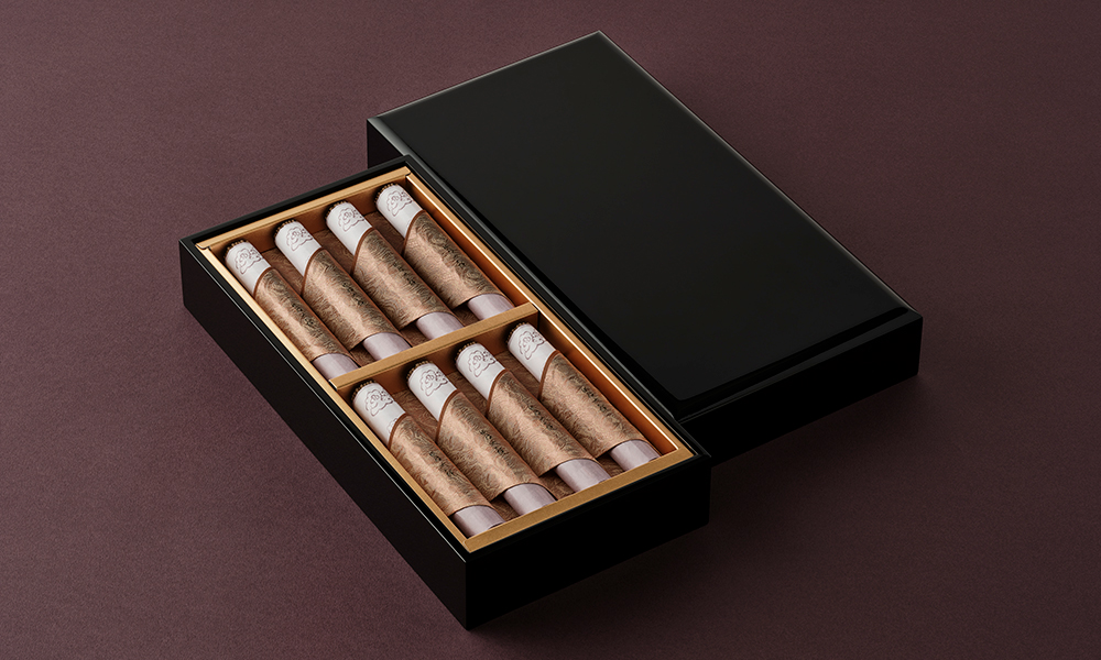 伽羅大観 塗箱短8入 | 贈答用お線香 | 日本香堂公式