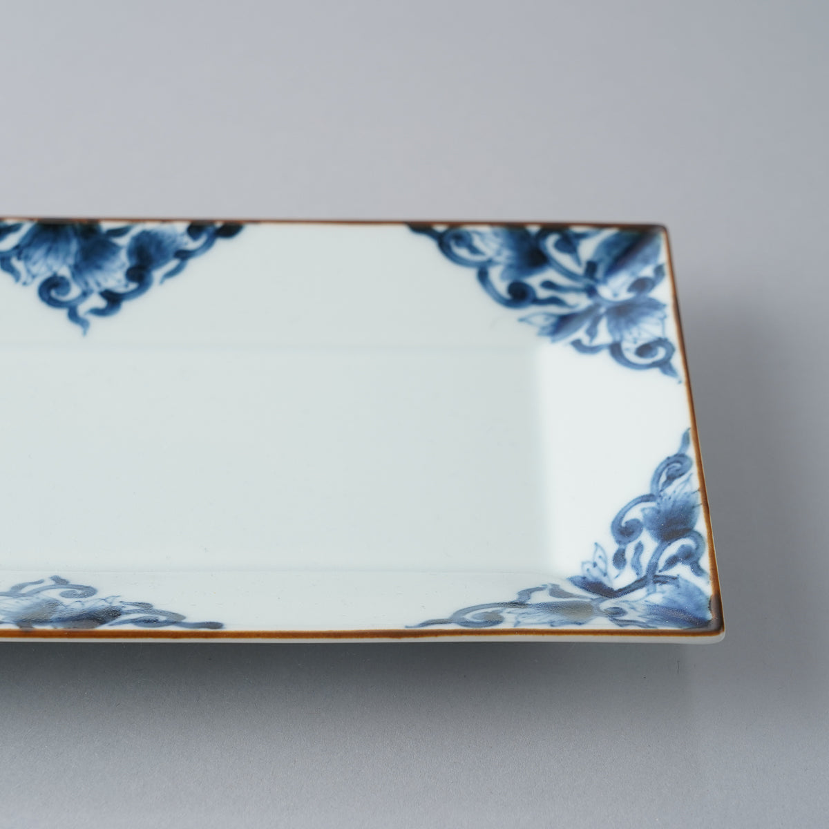 有田焼 染付 古染唐草紋 長角皿(S) 22.5m 宝泉窯の通販｜Studio1156
