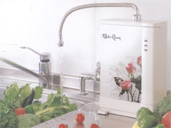 料理教室がお料理のことを考えてつくった浄水器ウォータークイーン
