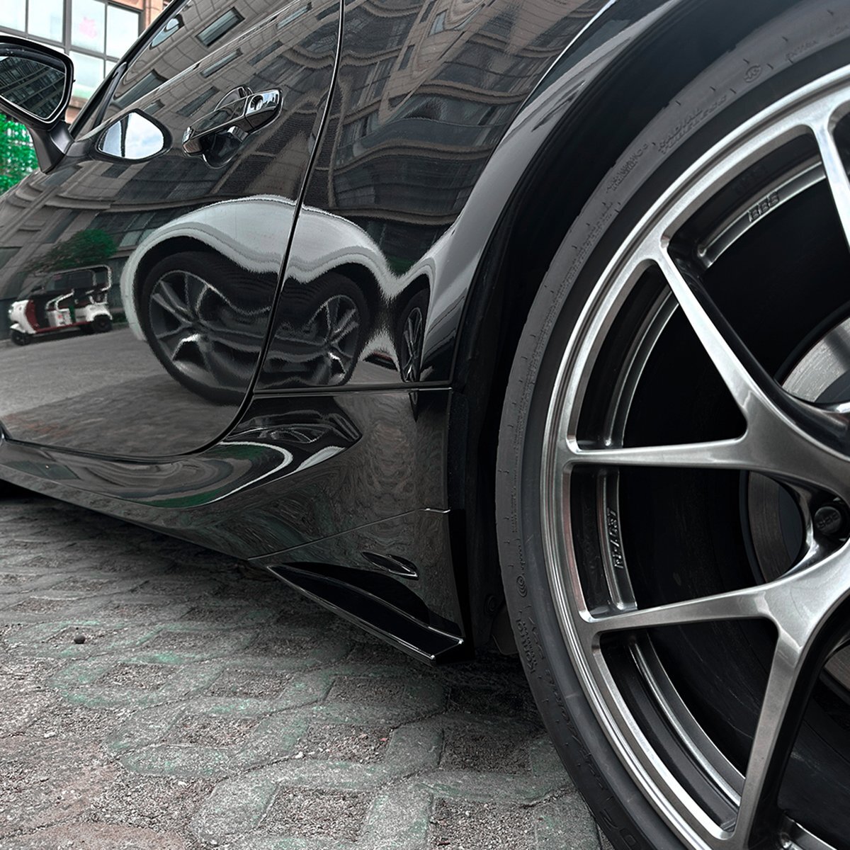 湾岸(ワンガン) サイドスカート BRZ ZD8 スバル 外装 エアロ グロス