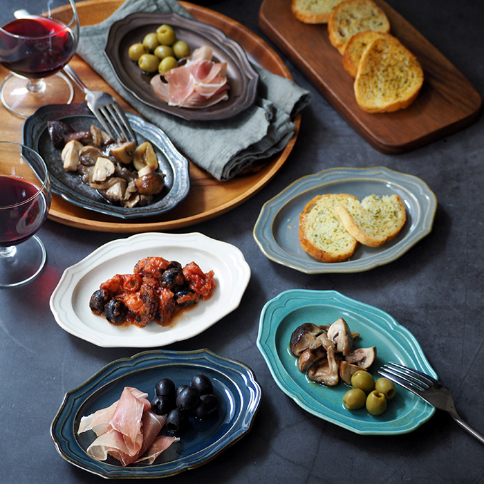 前菜やデザートを盛り付けて、ワンランク上の食卓に。