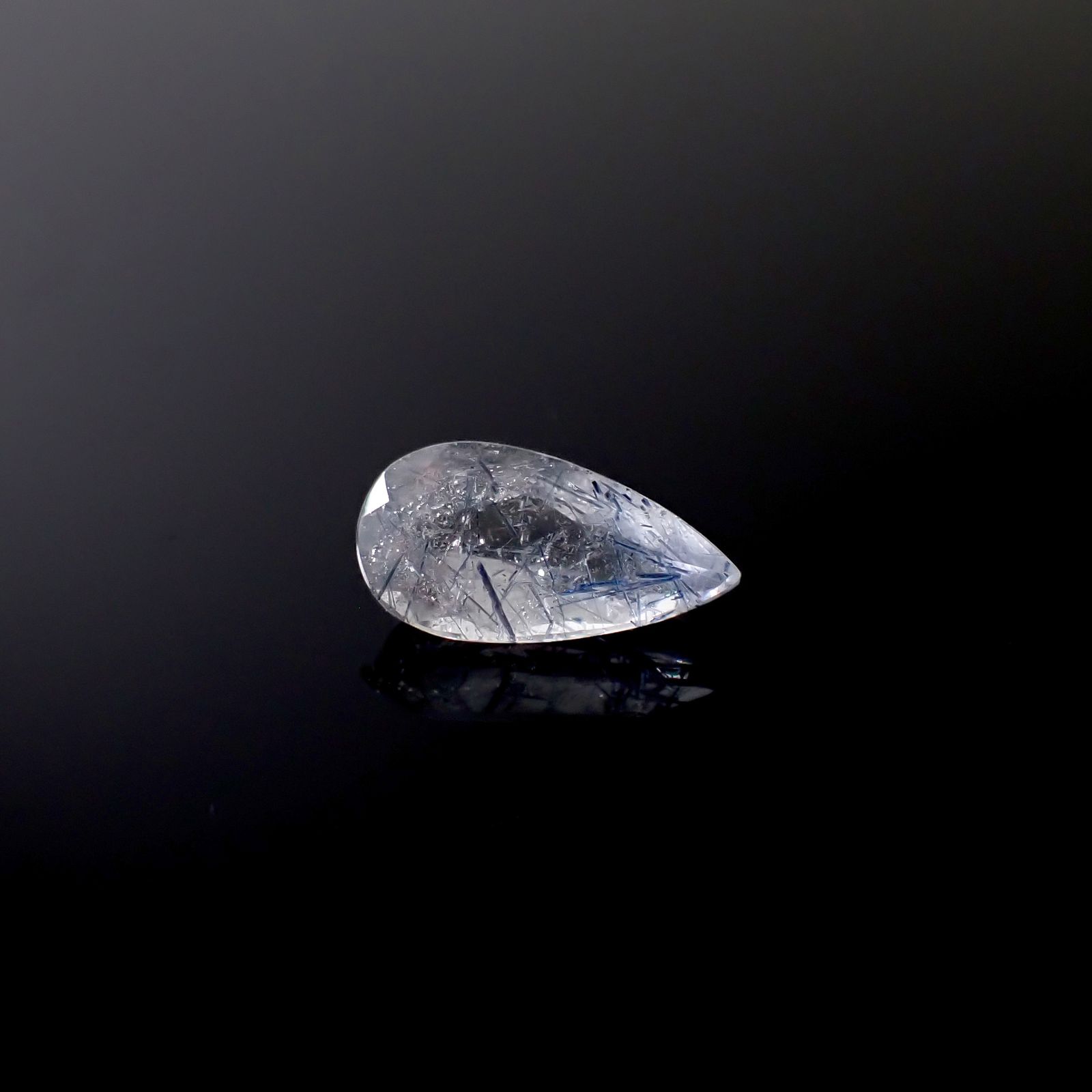 インディゴライトインクォーツ ブラジル産 2.36ct / 13x6.9mm前後