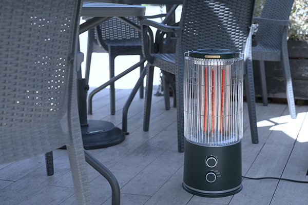 遠赤外線ヒーター ストゥーファ |シンプルでスタイリッシュな置き型