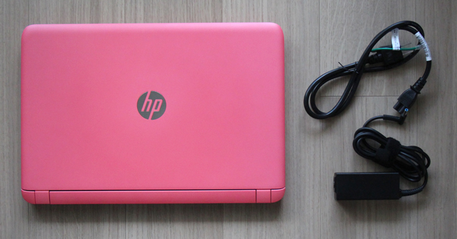 HP Pavilion 15-ab000 ピーチピンクレビュー 上品なピンクが映える