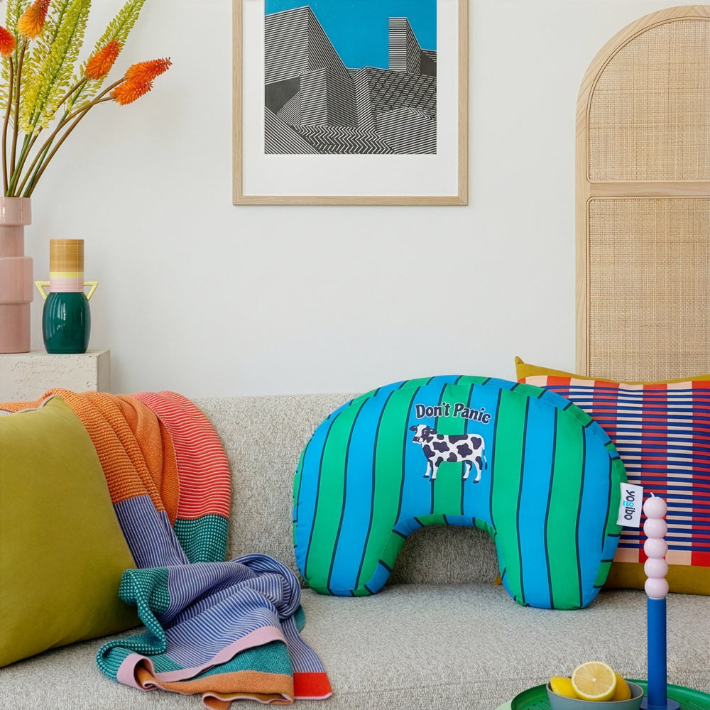 公式】Yogibo Mega Moon Pillow Don't Panic - Yogibo｜wiggle wiggle