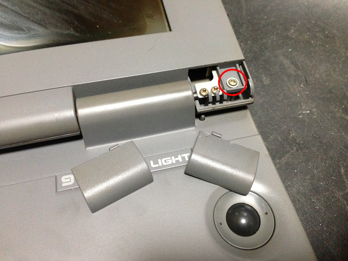 PC-9821Lt の液晶バックライトを交換してみた: Synthesized Malfunction