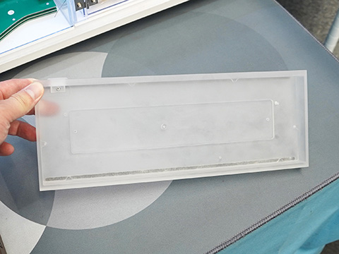 自作キーボード「Tofu60 Redux」向けのアクリル製フレーム - AKIBA PC