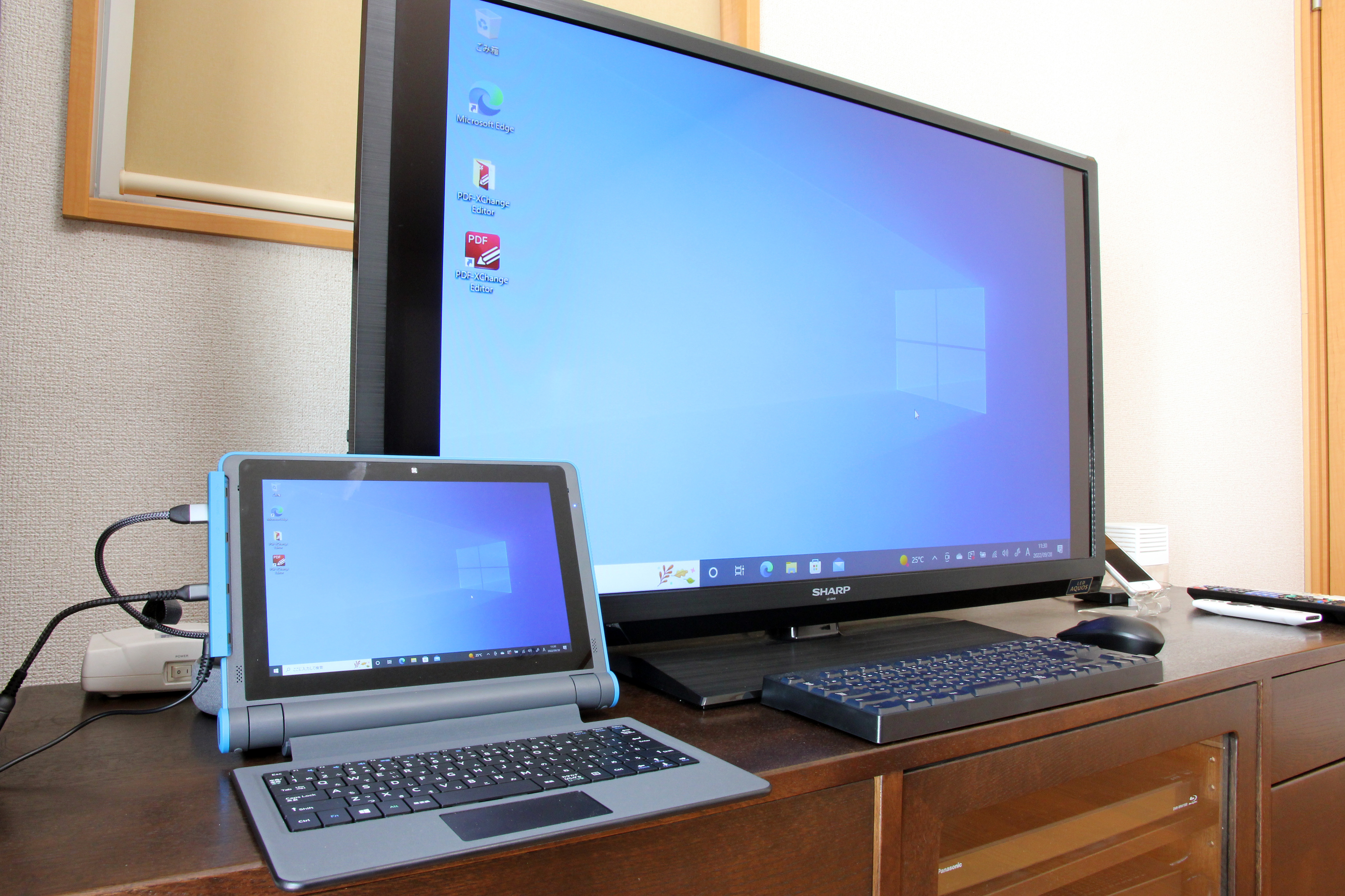 1万3000円でリビングTVがWindows環境に！ マウスの激安Winタブを試して