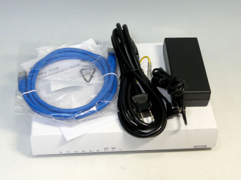 QNAPのWi-Fi 6ルーター登場! 高速回線を生かす10GbE対応の「QHora-301W