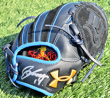 夢に向かってJUMP!!山﨑康晃グローブプレゼント』今シーズンも実施