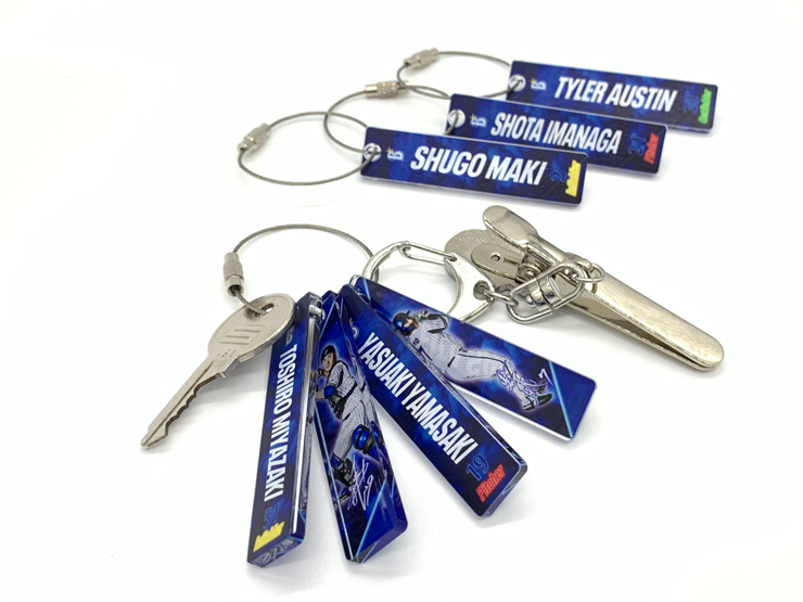 4/15(金)より会員限定「アクリルスティックキーホルダー」「カード