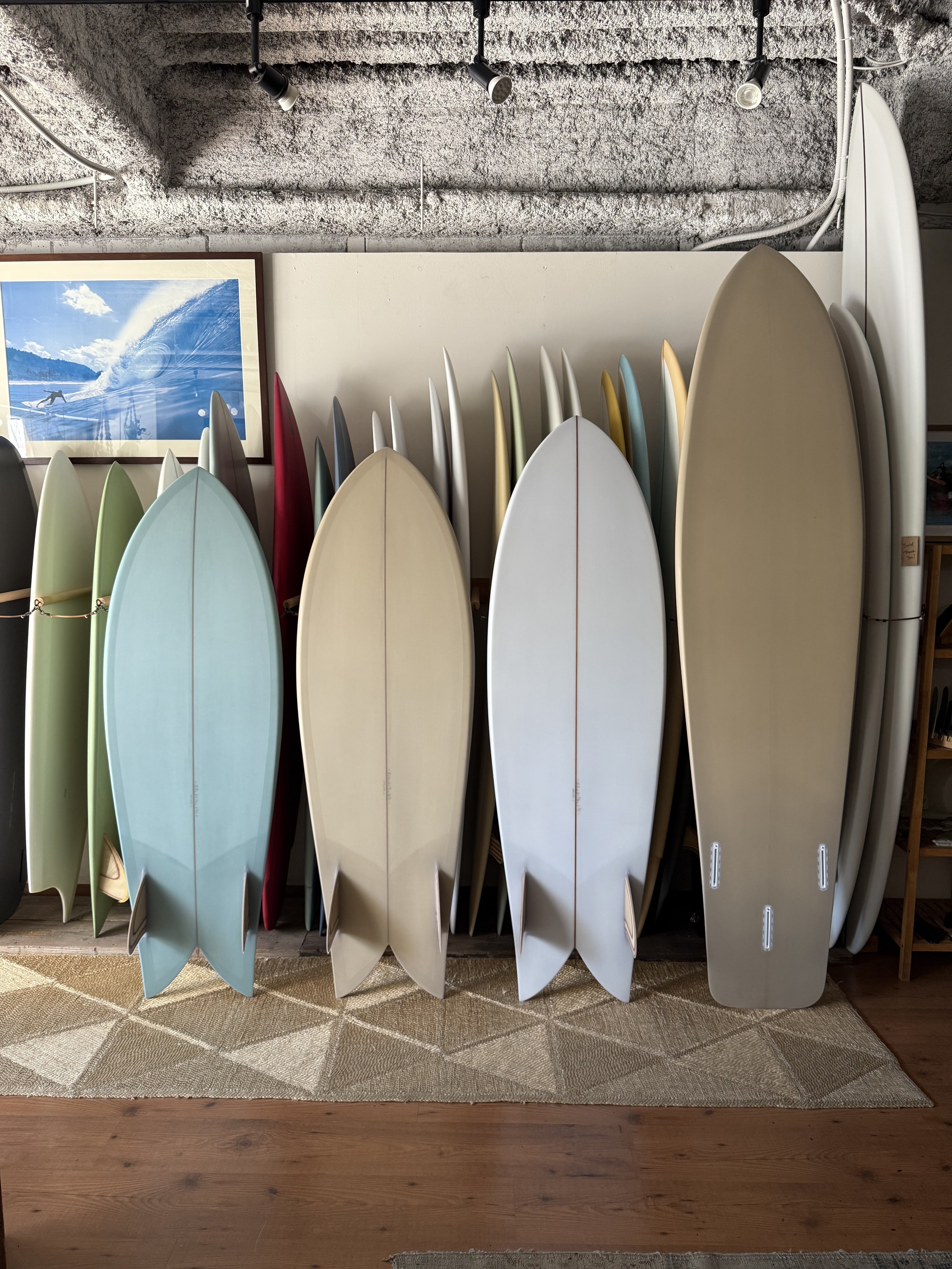 Mackie Designs Glass Love Fish 入荷！｜RIDE SURF+SPORT