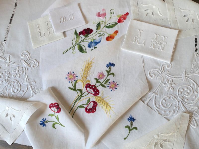 フランス アンティーク モノグラム＆モチーフ 花刺繍 セット - une