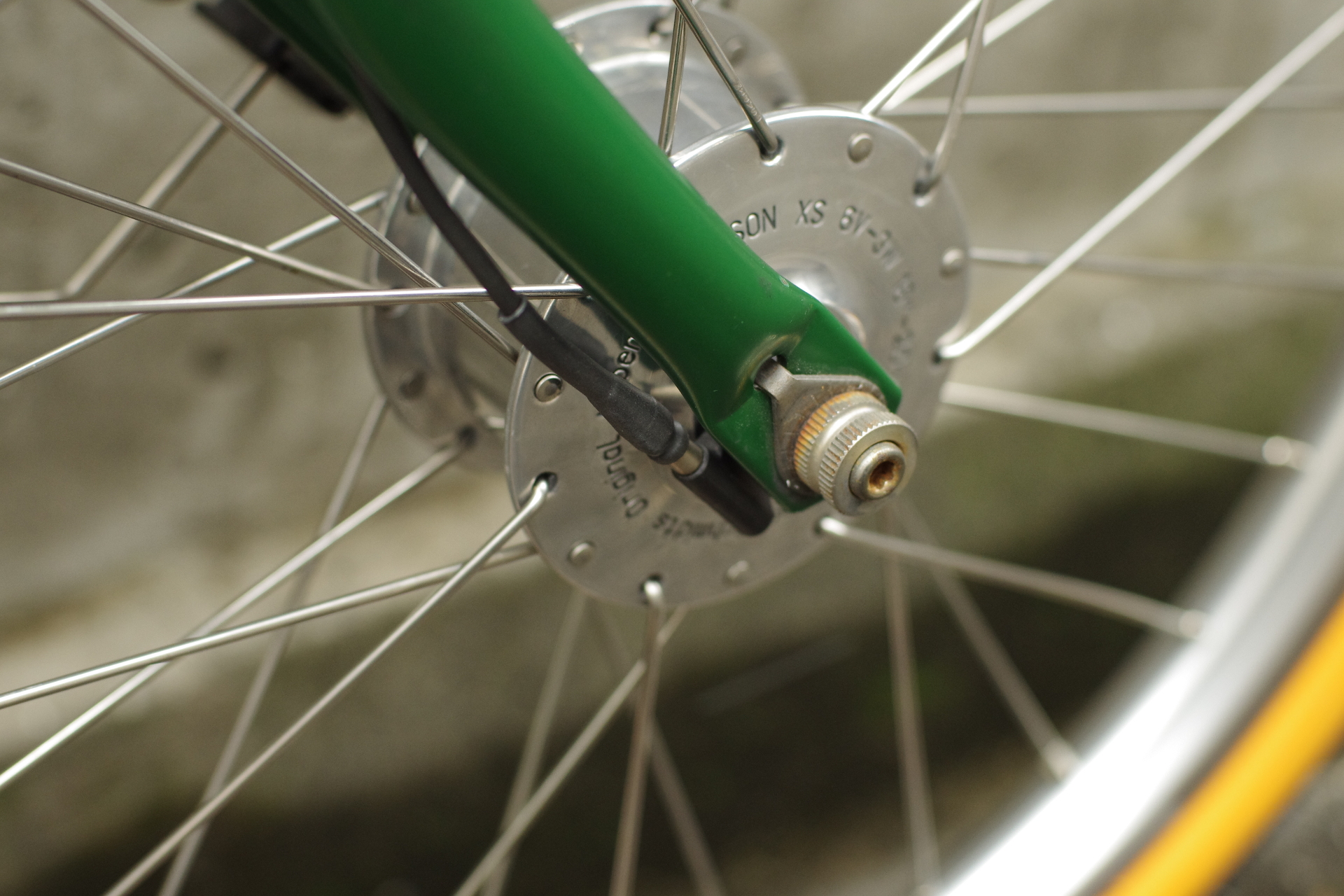 Brompton ハブダイナモ化いたしました。 – Bici Termini