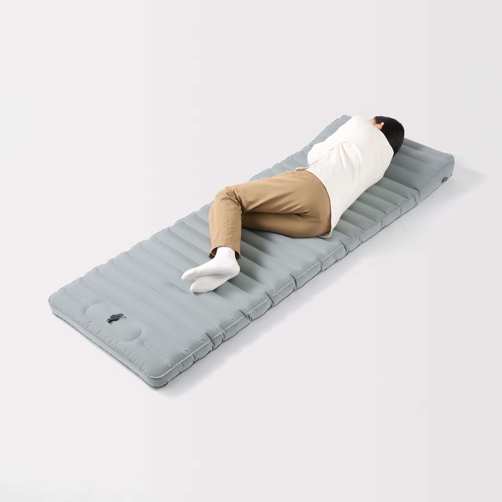 無印良品から「空気でできたマットレス」登場 | キャンプレビュー