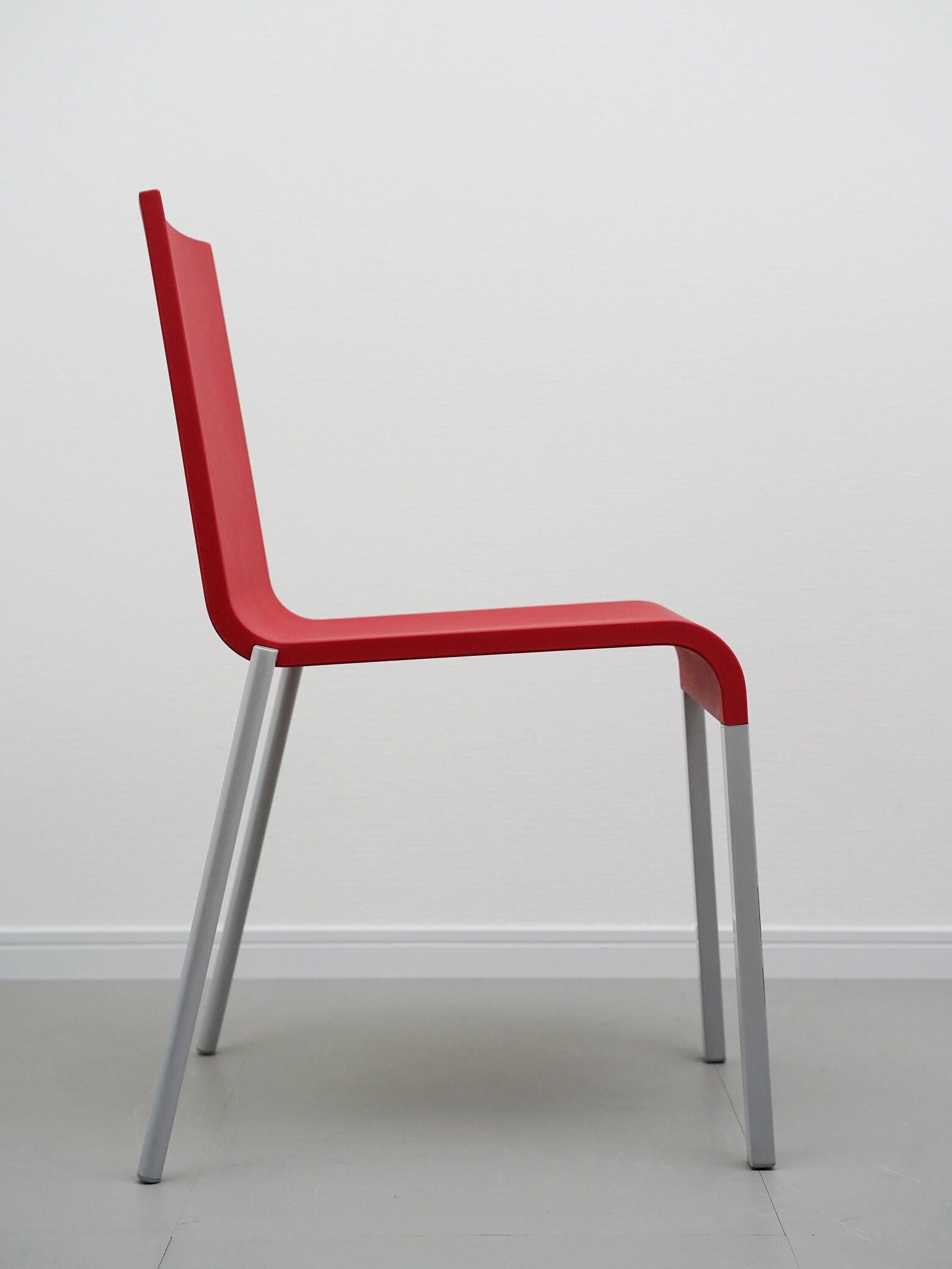 03 ゼロスリー ヴィトラ レッド 赤 マールテン・ヴァン・セーヴェレン