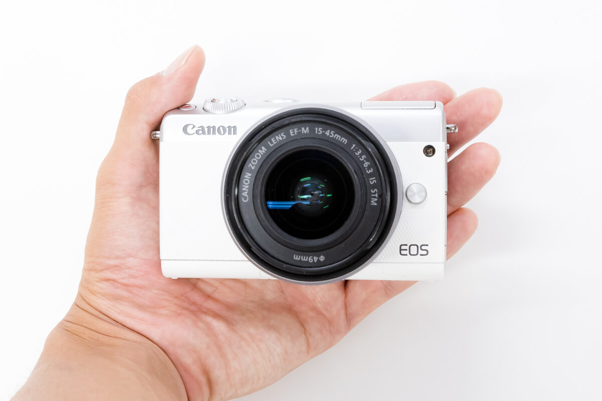 Canon EOS M100実写レビュー。キヤノンで一番小さくて軽い初心者に